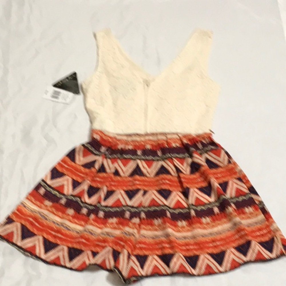 Romper - Picture 2 of 8